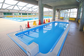 屋内幼児プール