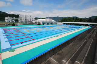 屋外50ｍプール