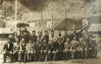 aݗ\nł̋LOʐ^ F O񒆉͑cqsijB